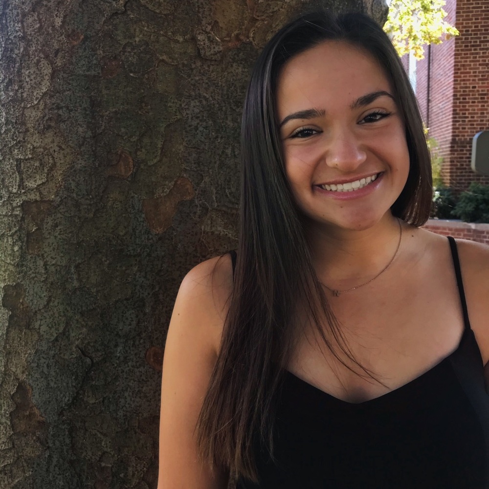 Meet your Posher, Nicole